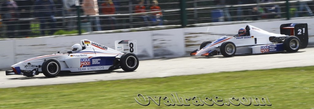 Beide Fahrzeuge des Teams // P. Bachor und H. Laumen © Frank Doraus (ovalrace.com)