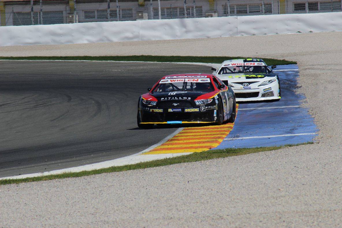 NASCAR-Euroserie Valencia: Garcia und Delsaux an der Spitze
