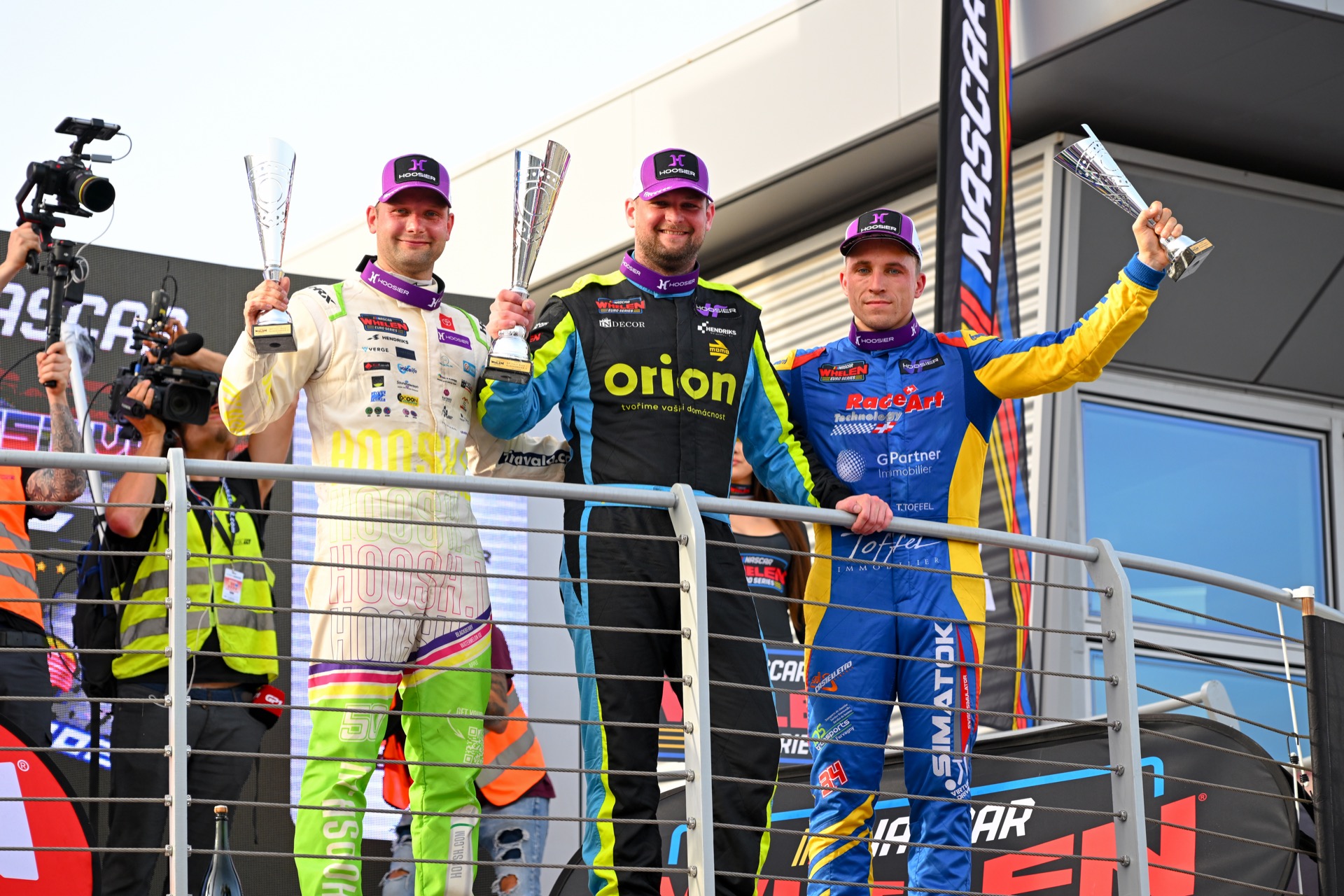 Doubek und Linster feiern Doppelsieg für Hendriks Motorsport