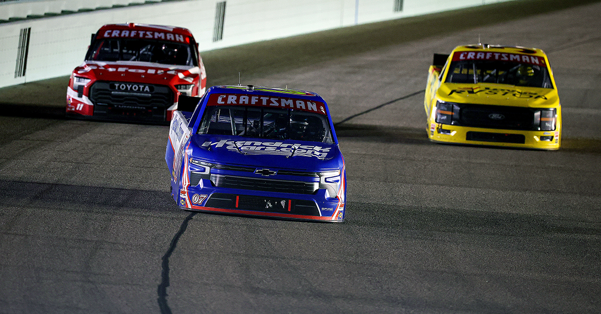Spin-and-Win: Kyle Larson bezwingt Riggs und Heim nach dramatischer Schlussphase