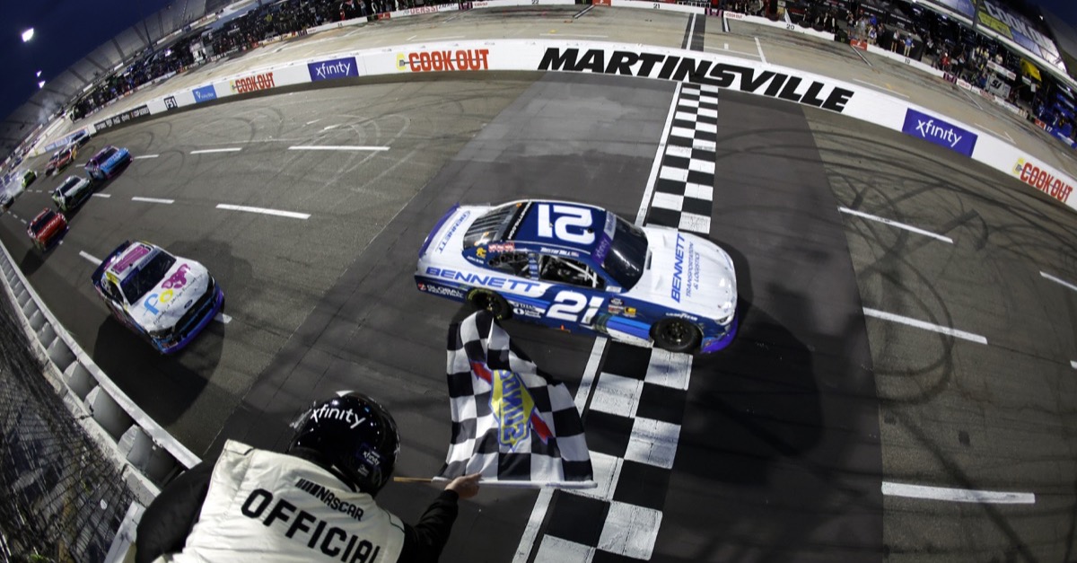 Zweiter Saisonsieg: Hill gewinnt chaotisches und emotionales Xfinity-Rennen in Martinsville