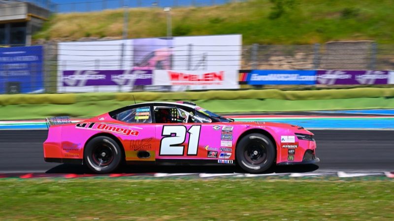 Lux Motorsport verpflichtet Mario Ercoli und Nicole Davidson