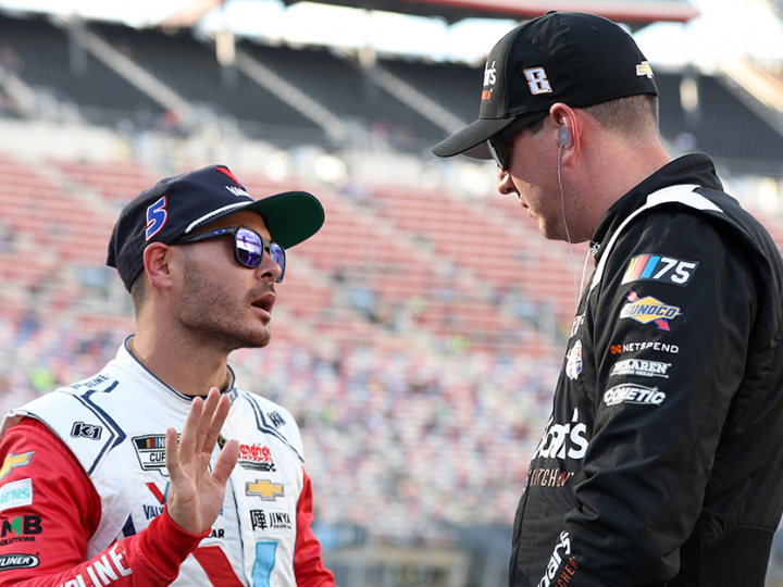NASCAR-Boxenfunk 2026: Kyle Larson fährt mit Kyle-Busch-Folierung in Las Vegas