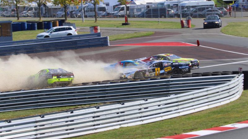 Playoff-Chaos in Oschersleben: Hezemans profitiert vom „Big-One“