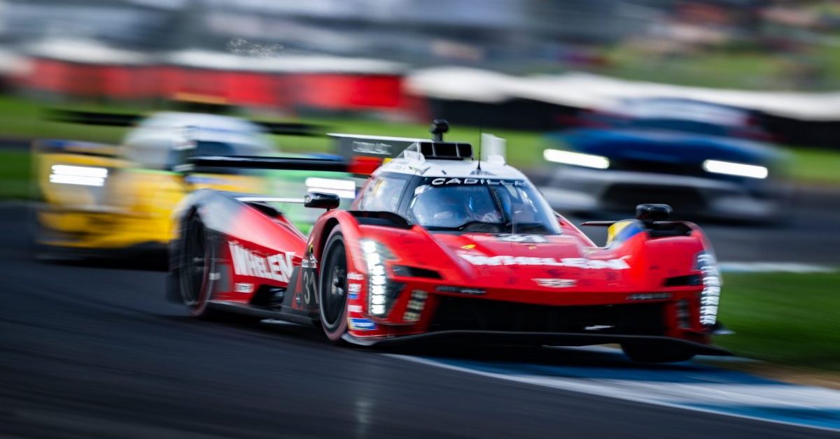 Spritfokus und Vorteil durch Reifenabrieb: Jack Aitken sichert ersten IMSA-Sieg für Cadillac 2025