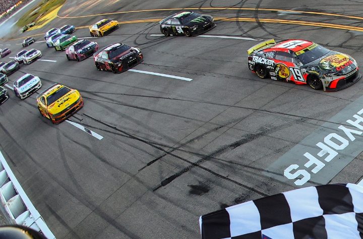 Talladega-Wahnsinn: Briscoe sichert sich in letzter Sekunde das Finalticket