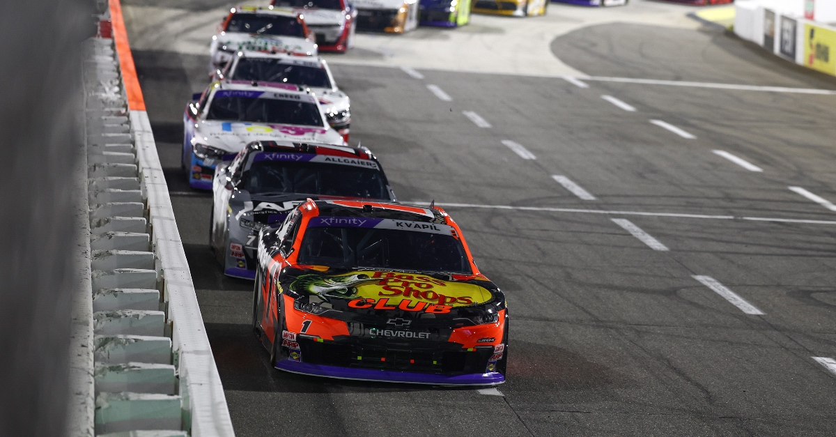 Martinsville-Drama: Kvapil zittert sich ins Finale, Smith und Jones scheitern auf der Ziellinie