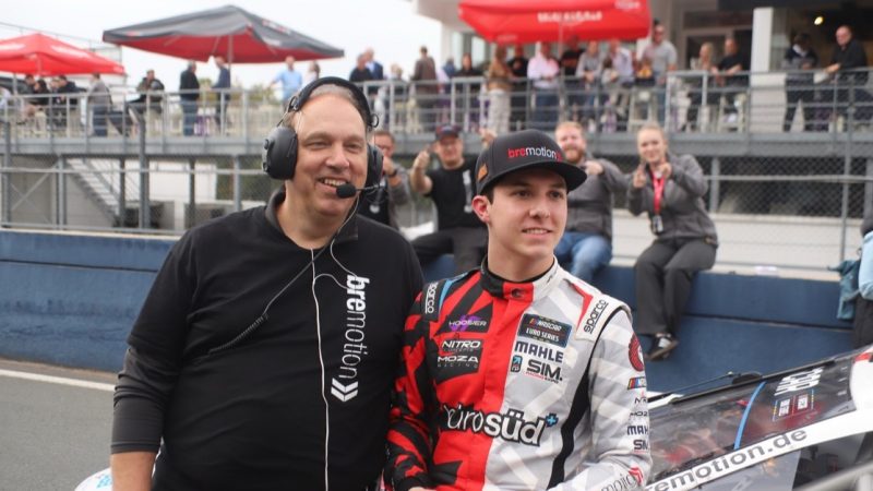 Vom Sim-Racer zum Podeststürmer: Garrett Lowes beeindruckende Rookie-Saison