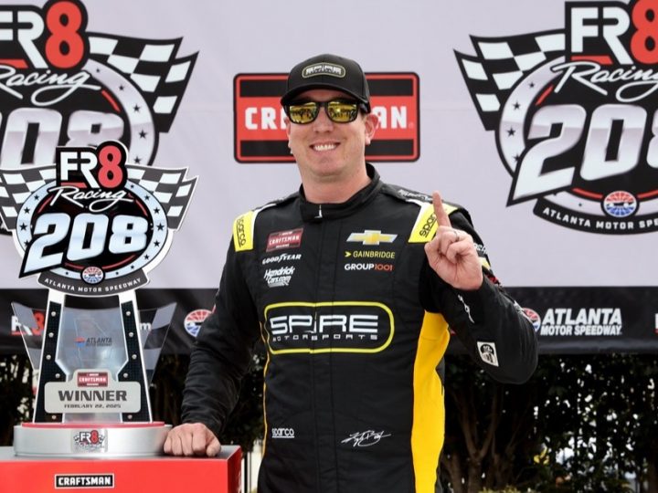 Mehr als nur ein Short-Track-Rennen: Busch jagt dritten Snowball-Derby-Sieg