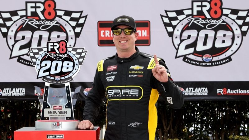 Mehr als nur ein Short-Track-Rennen: Busch jagt dritten Snowball-Derby-Sieg