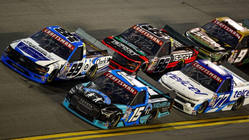 NASCAR-Boxenfunk 2025: Tomassi startet für MBM beim Auftakt der NASCAR Truck Series in Daytona