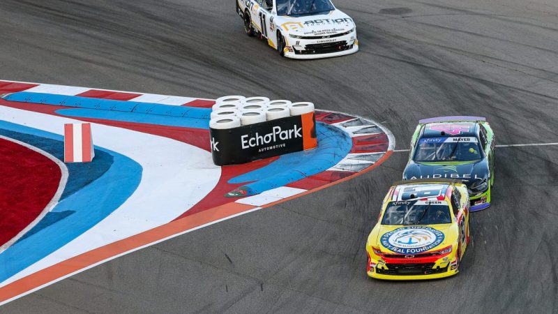 NASCAR-Boxenfunk 2025: Green bestreitet 2026 komplette O’Reilly-Saison für Peterson