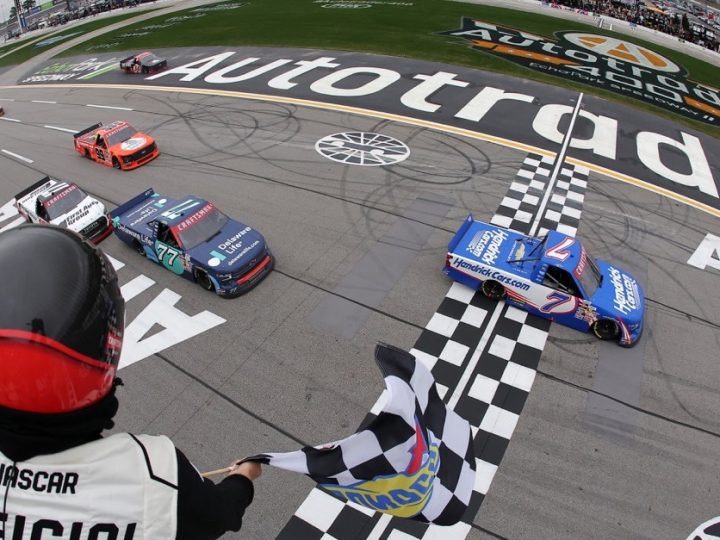 Kyle Busch schreibt in Atlanta Geschichte: Der Dank geht an Carson Hocevar