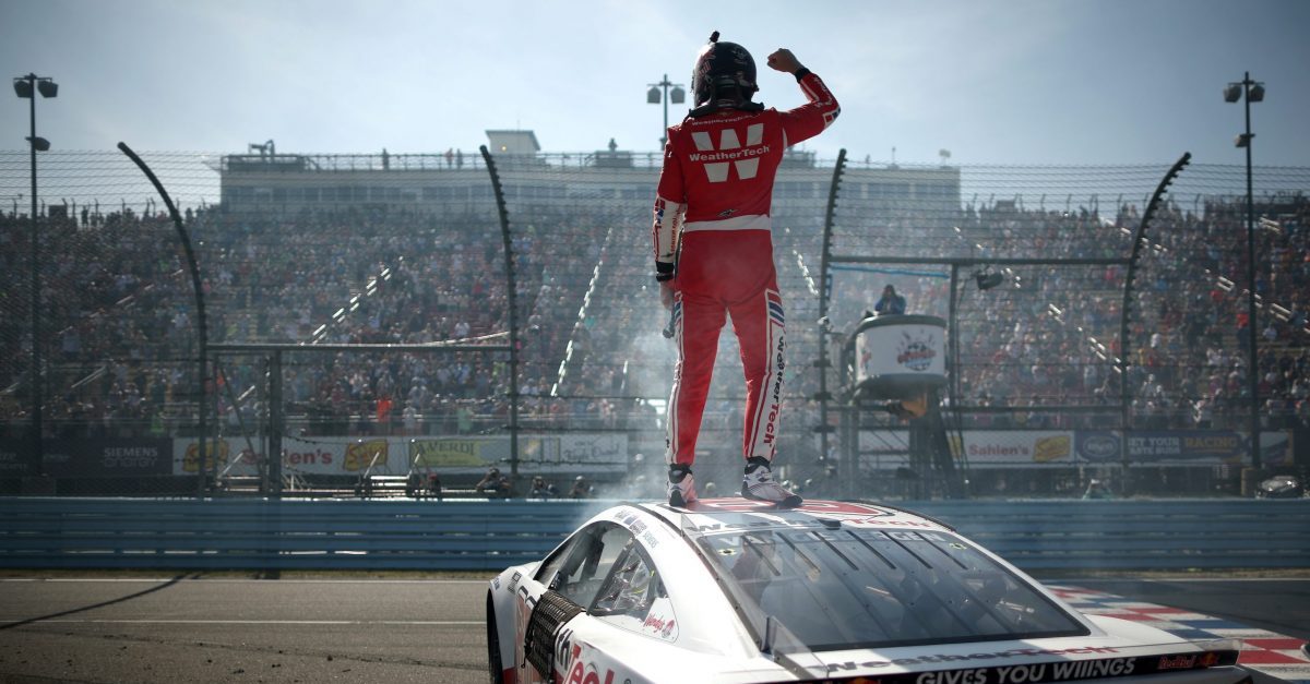 Jagd auf Shane van Gisbergen: Kann Rookie Connor Zilisch schaffen, woran Tyler Reddick scheitert?