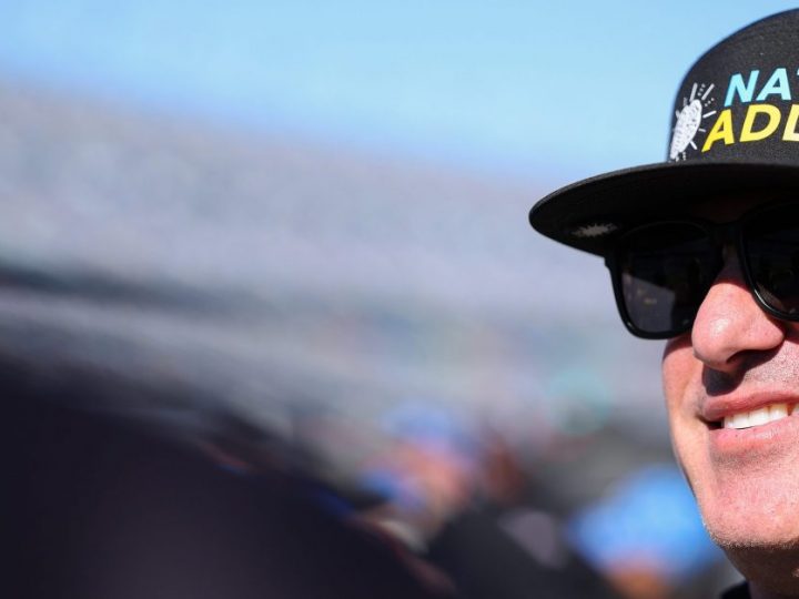 Spaß trotz Schrott für NASCAR-Legende Tony Stewart