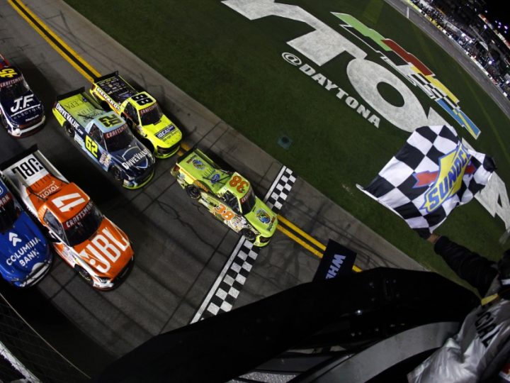 Sieg dank Schützenhilfe: Chandler Smith triumphiert beim Truck-Auftakt in Daytona