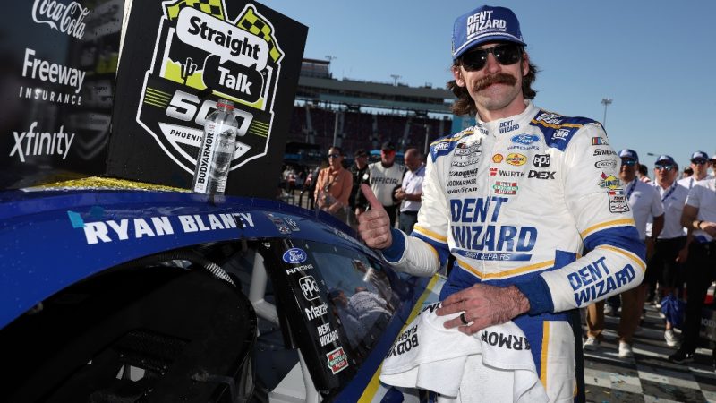 Blaney krönt Penske-Festspiele in Phoenix: Aufholjagd zum Wüstensieg