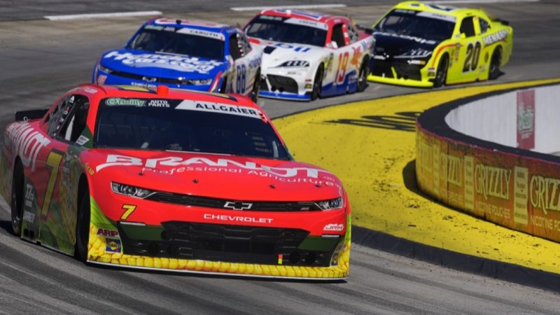 Dominanz auf dem Paperclip: Justin Allgaier stürmt zum Martinsville-Sieg