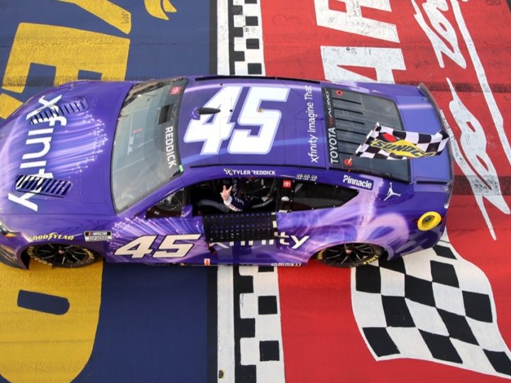 NASCAR in Darlington: Tyler Reddick bezwingt die „Lady in Black“ trotz Technik-Drama