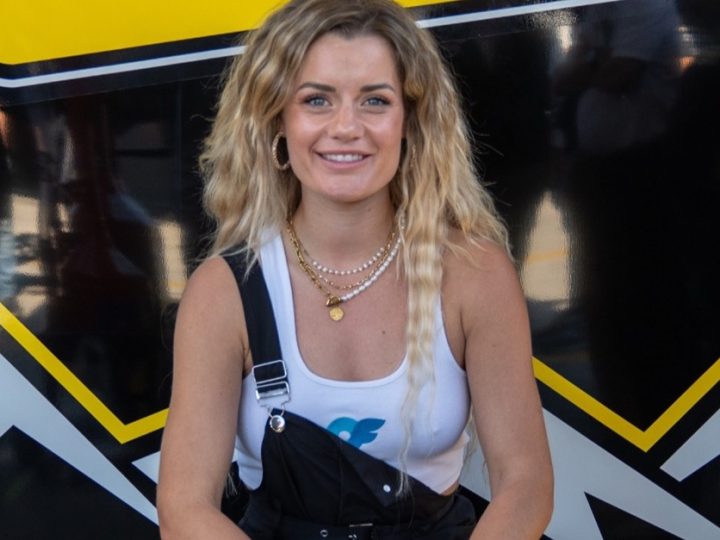 Happinessa dockt bei Rette Jones Racing by Hendriks Motorsport an