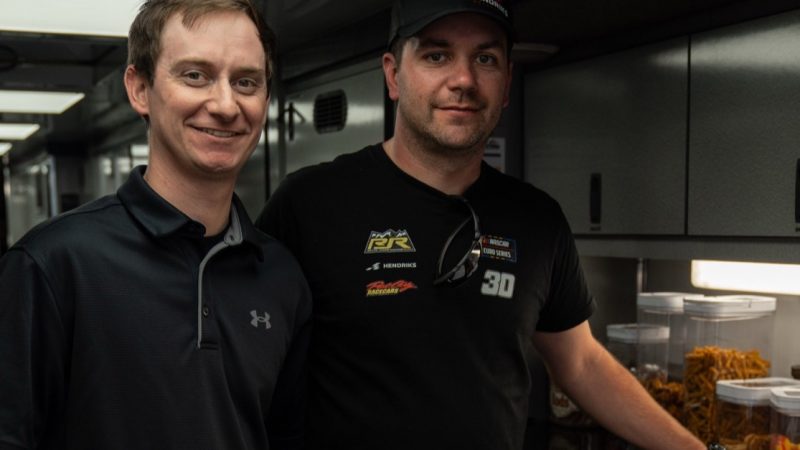 NASCAR-Boxenfunk 2026: Logan Bearden bei Rette Jones Racing