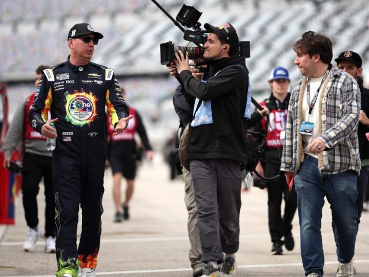Frust und Crash statt Top 10: Busch legt sich mit Nemechek an