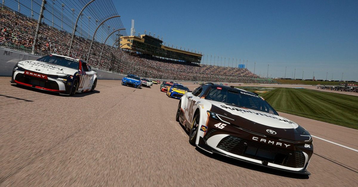 Segen und Fluch in Kansas: Wie die letzte Gelbphase Tyler Reddick den Sieg sicherte