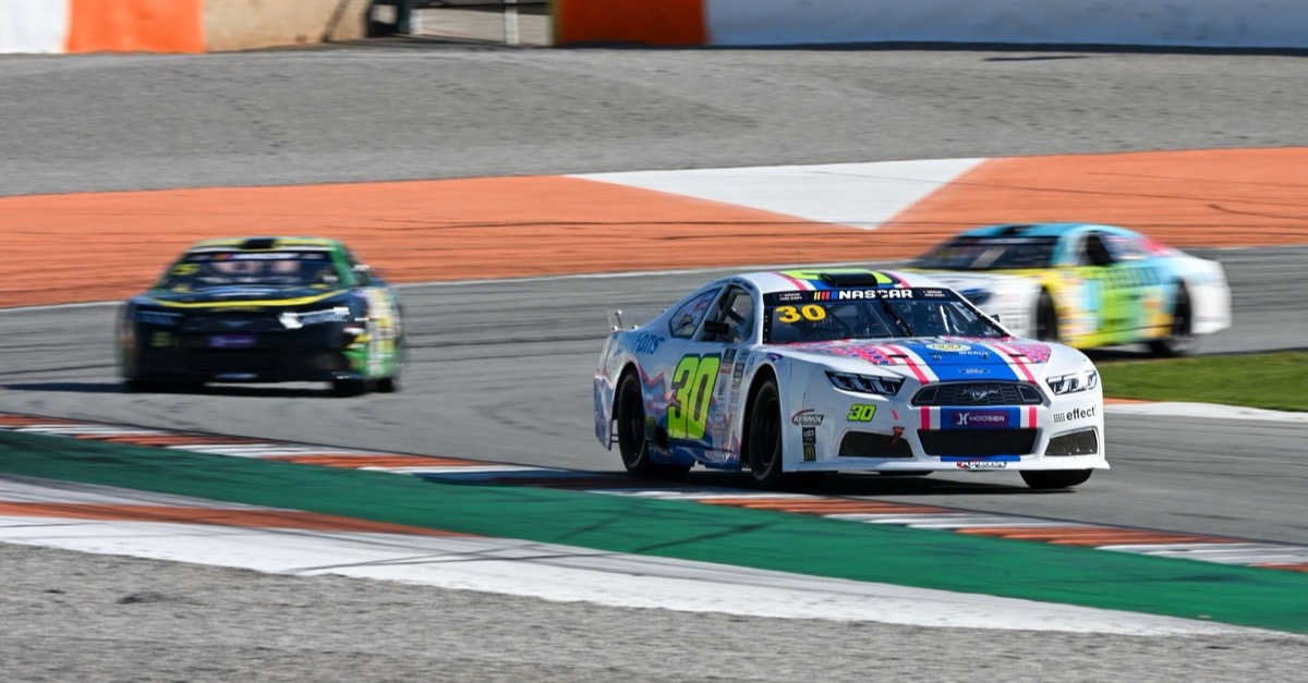 Rekordjagd in Valencia: Happinessa stürmt beim Auftakt an die Spitze der Lady Trophy