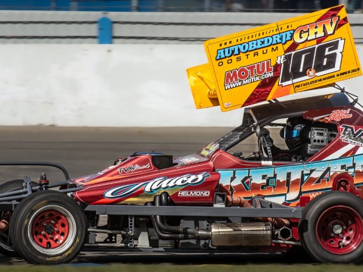 Baegen und Kleijsen dominieren den Stockcar-F1-Auftakt auf dem Raceway Venray
