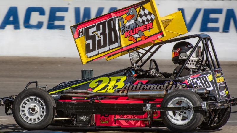 Vier Sieger und fünf Rennen: Wilde Action zum Start der Stockcar-F2-Saison in Venray