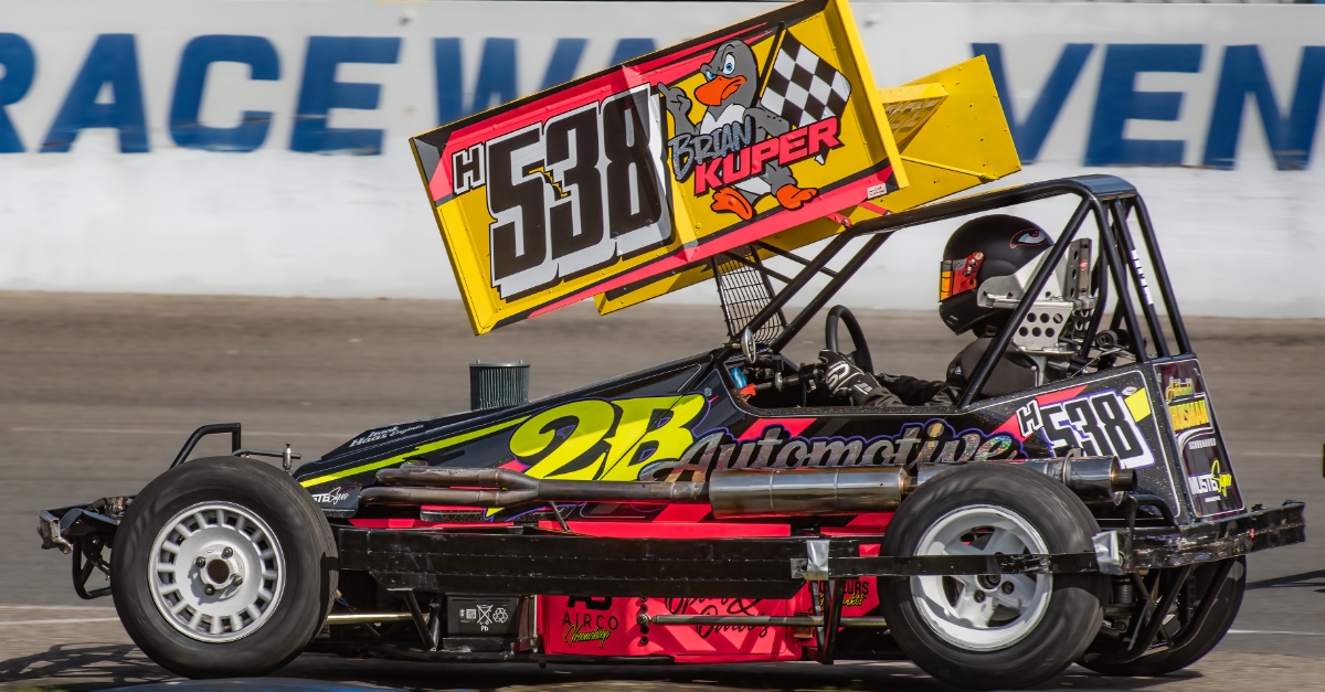 Vier Sieger und fünf Rennen: Wilde Action zum Start der Stockcar-F2-Saison in Venray