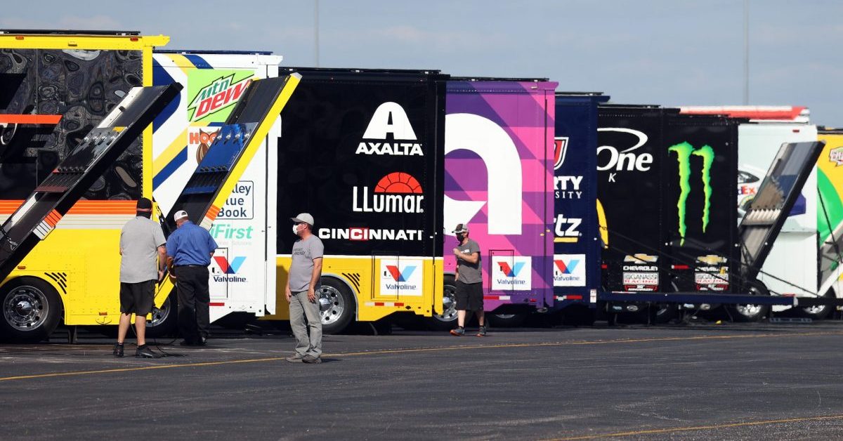 Logistik am Limit: Auch vor der NASCAR machen die Spritpreise keinen Halt 