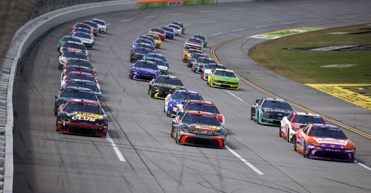 NASCAR bläst zum Angriff auf das Spritsparen: Kahlschlag am Heck?