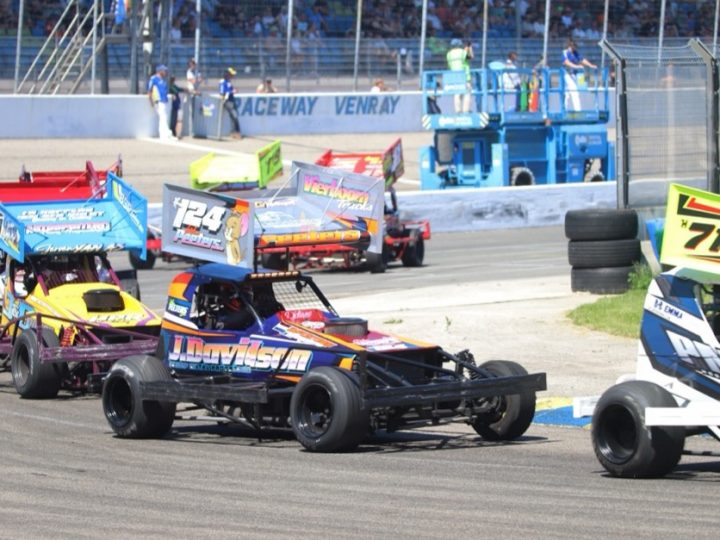 Ein Punkt entscheidet: Wim Peeters holt sich den Stockcar-F1-Tagessieg in Venray