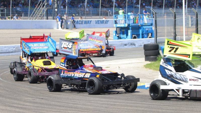Ein Punkt entscheidet: Wim Peeters holt sich den Stockcar-F1-Tagessieg in Venray
