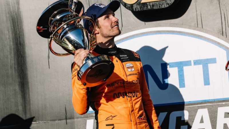 Wildes Indy-GP-Rennen: Lundgaard siegt, Schumacher wirft solides Ergebnis weg