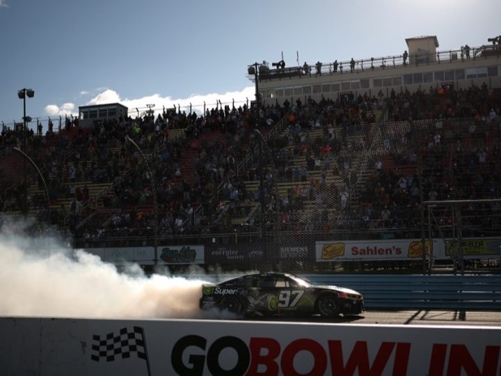 Der weiße Hai von Watkins Glen: Shane van Gisbergen deklassiert die Konkurrenz