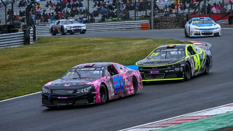 Regenkrimi in Brands Hatch: Ghirelli und Doubek trotzen dem Chaos