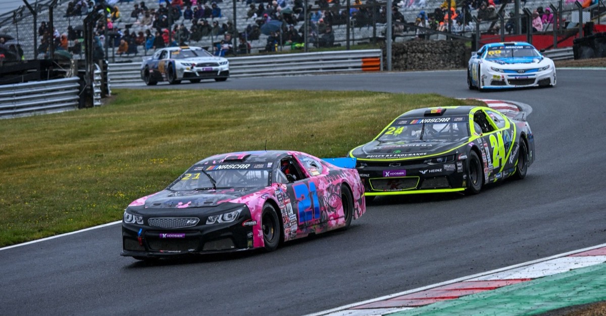 Regenkrimi in Brands Hatch: Ghirelli und Doubek trotzen dem Chaos