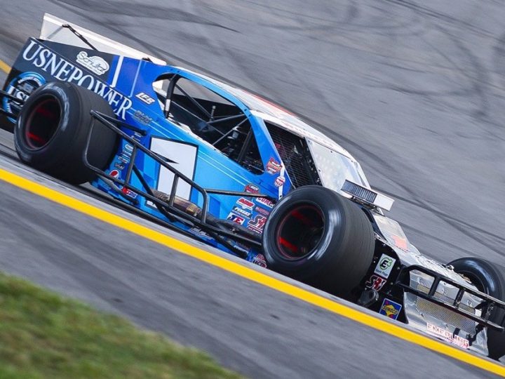 Dritter Modified-Sieg in Folge: Emerling auch auf dem Monadnock Speedway unschlagbar