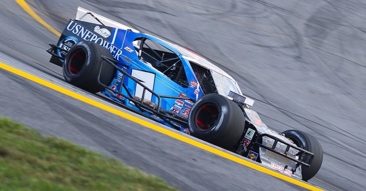 Dritter Modified-Sieg in Folge: Emerling auch auf dem Monadnock Speedway unschlagbar
