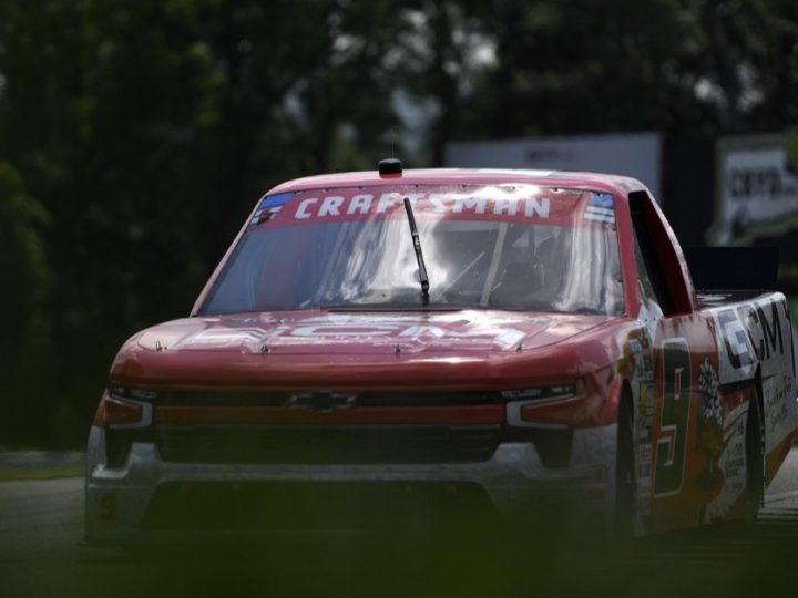 Premieren-Sieg in Lime Rock: Grant Enfinger triumphiert im Chaos-Krimi