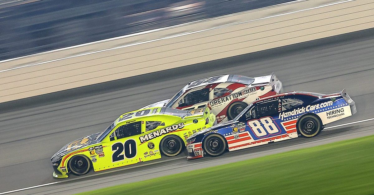 Herzschlagfinale in der NASCAR O’Reilly Series: Brandon Jones besiegt Chase Elliott in Chicagoland
