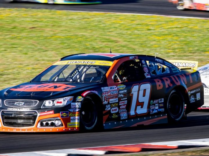 Last-Lap-Drama in der ARCA West Series: Mason Massey staubt in Portland ab