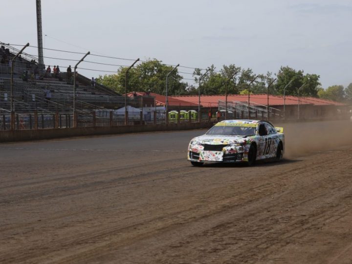 Dominanz mit Dirty-Finale: Max Reaves gewinnt ARCA-Rennen in Springfield