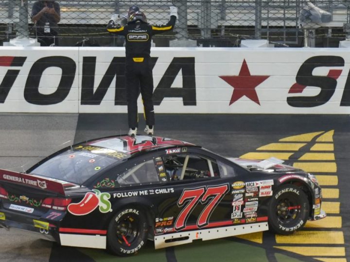 McKee siegt in Iowa: Nur zwei Punkte trennen ihn und Reaves vor dem ARCA-East-Finale in Bristol