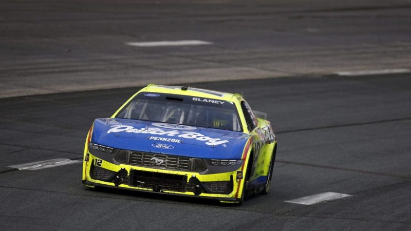 NASCAR-Boxenfunk 2026: Neuer Ford in Charlotte getestet