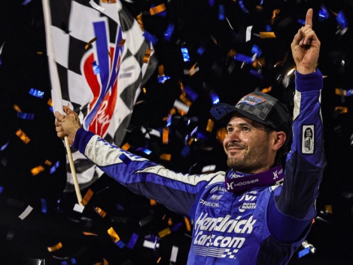 Nach NASCAR-Einsatz im Privatjet: Kyle Larson siegt spektakulär bei den Knoxville Nationals