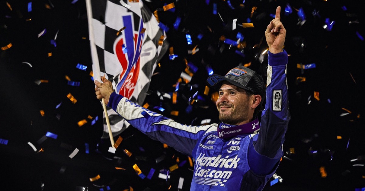 Nach NASCAR-Einsatz im Privatjet: Kyle Larson siegt spektakulär bei den Knoxville Nationals