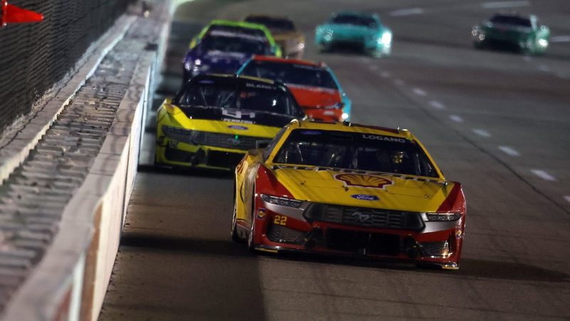 NASCAR in Richmond: Joey Logano zündet den Titel-Turbo und fängt Briscoe ab